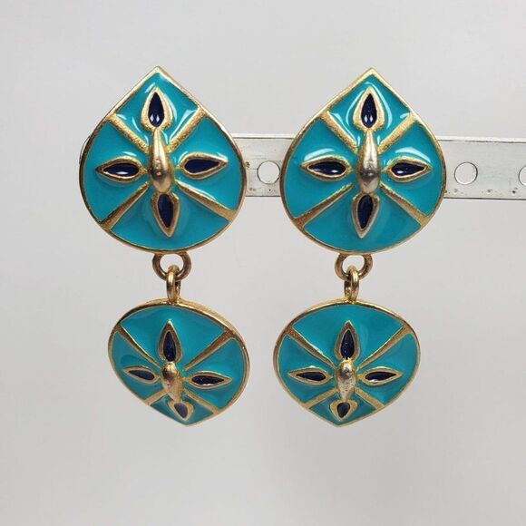 Vintage 2 Tone Blue Gold Enamel Nautical Tear Drop Sand Dollar Clip On Earrings - Picture 5 of 6